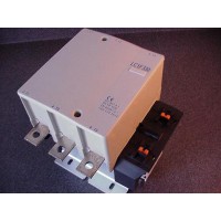 施耐德低压接触器 LC1-D18BDC
