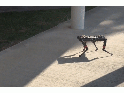 3D打印开源四足机器狗和双足机器人现在可以被远程控制了