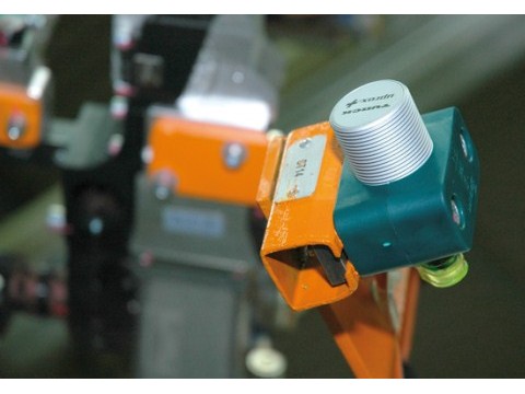 UPROX+传感器在汽车制造中的应用