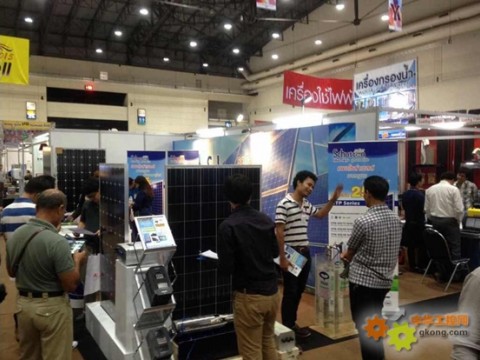 INVT英威腾携手经销商参加泰国国际光伏能源展
