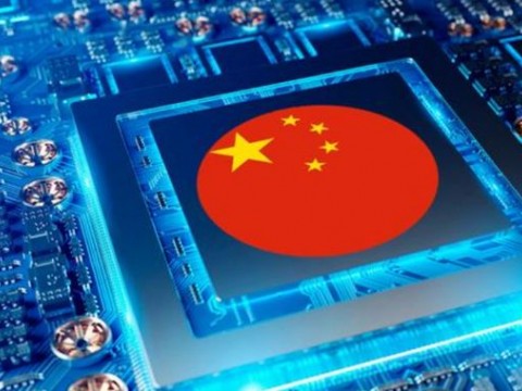 美国对中国芯片进行全方位封锁 自主研发芯片之路坎坷