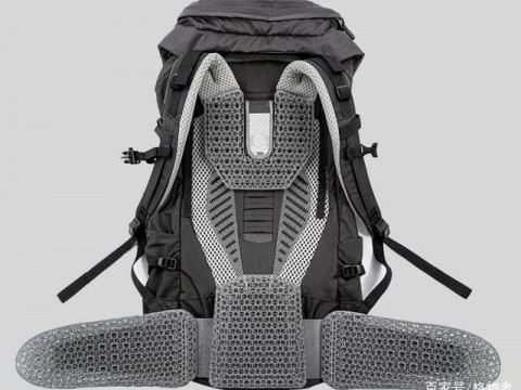 Forward AM联合裕克施乐开发具有晶格结构的新型背包衬垫，助您开启舒适之旅