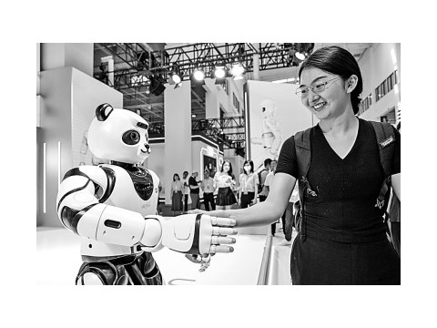 专精特新齐聚 人工智能凸显——2023世界机器人大会在北京亦庄开幕