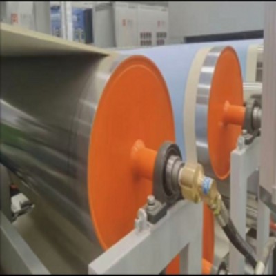 PU人造革生产线机械设备图2